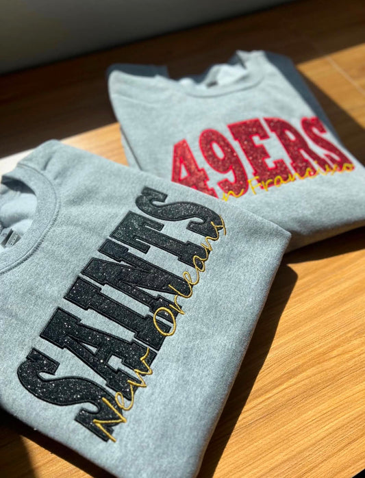 Sabinal Glitter Script Crewneck